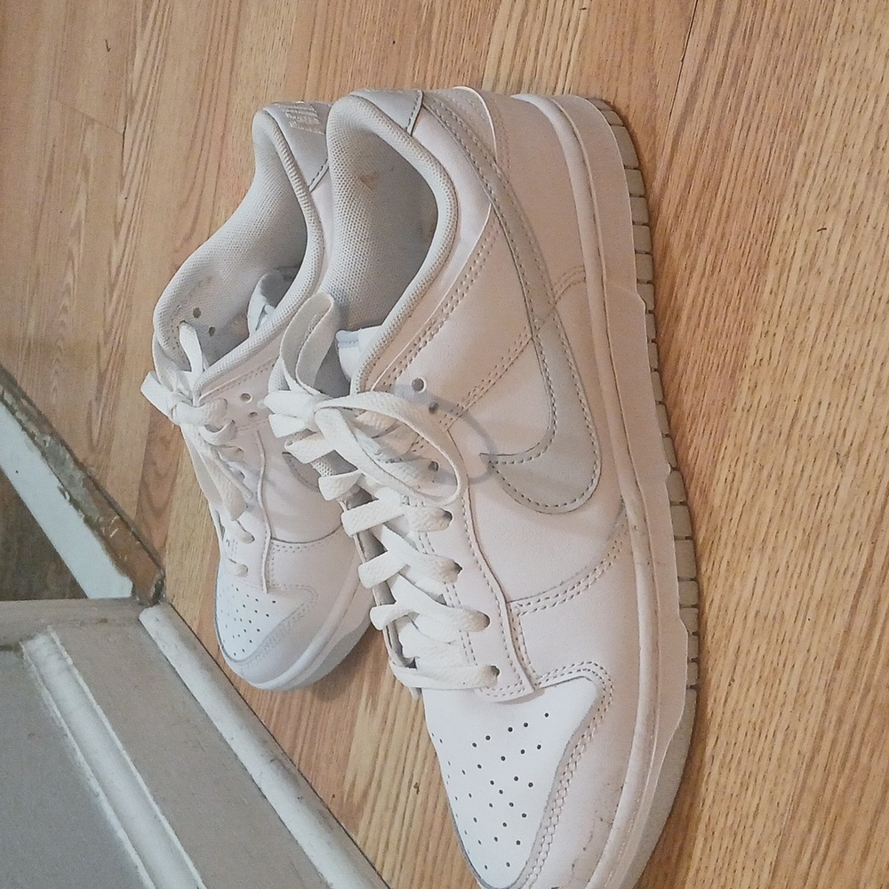 Men's nikes